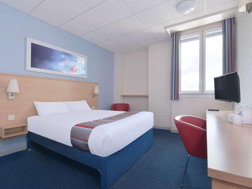 Travelodge Northampton Upton Way Habitación foto